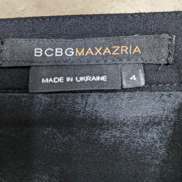 Pleated mini skirt - Picture 2 of 2